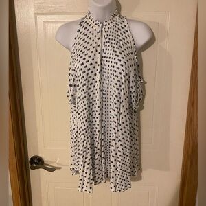 Top by Lila Rose Size S